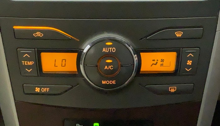 2013 Toyota Corolla Altis GL PETROL, Petrol, Manual, 70,812 km, Automatic Climate Control