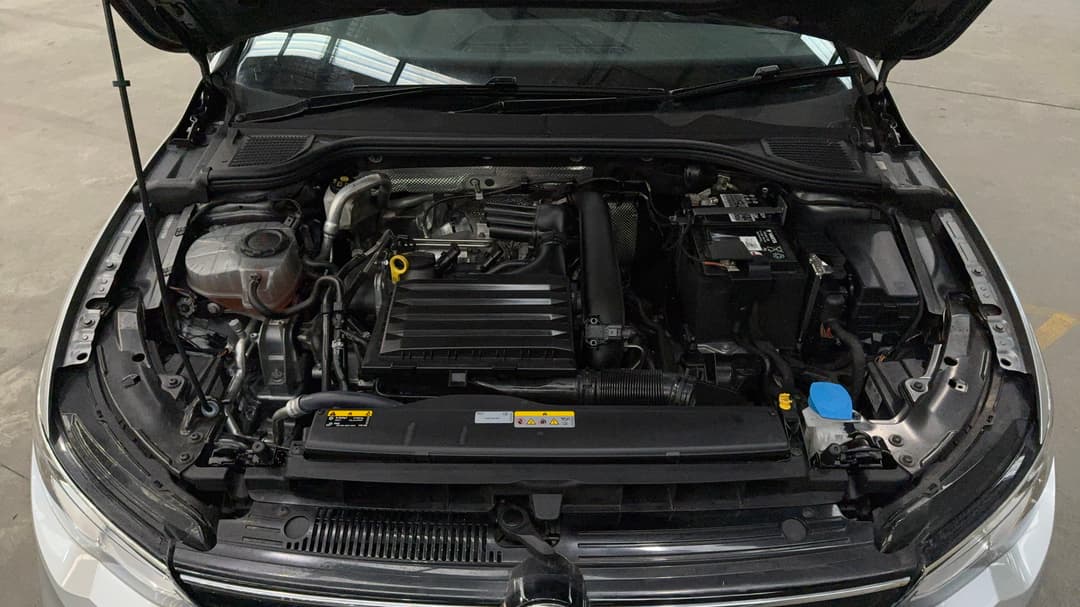 2021 Volkswagen Golf 110tsi, Automatic, 44124 km, Open Bonnet (Engine)