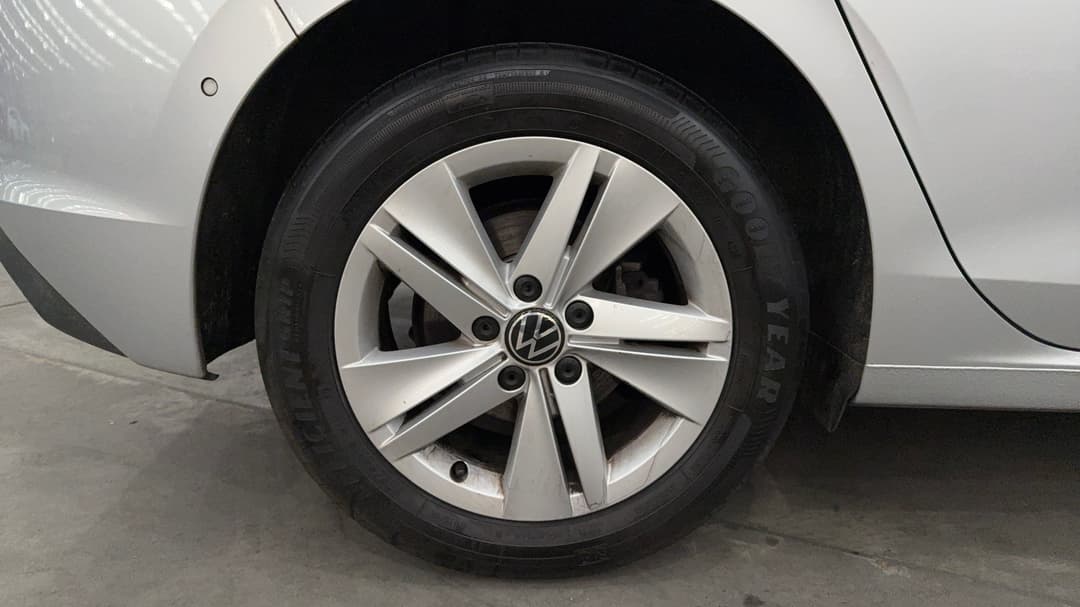 2021 Volkswagen Golf 110tsi, Automatic, 44124 km, Right Rear Wheel