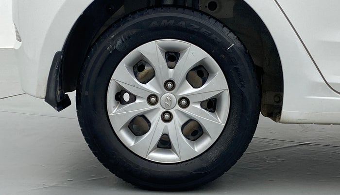 2014 Hyundai Elite i20 MAGNA 1.2, Petrol, Manual, 67,856 km, Right Rear Wheel