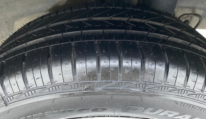 2014 Hyundai Elite i20 MAGNA 1.2, Petrol, Manual, 67,856 km, Left Rear Tyre Tread