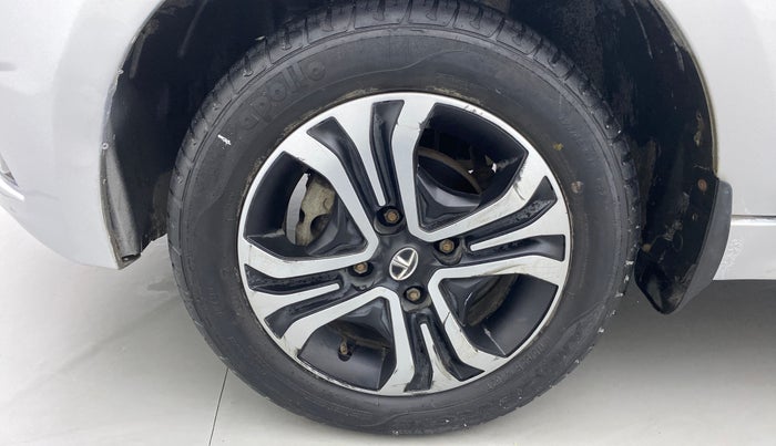 2019 Tata Tiago XZ 1.2 REVOTRON, Petrol, Manual, 46,621 km, Left front tyre - Minor crack