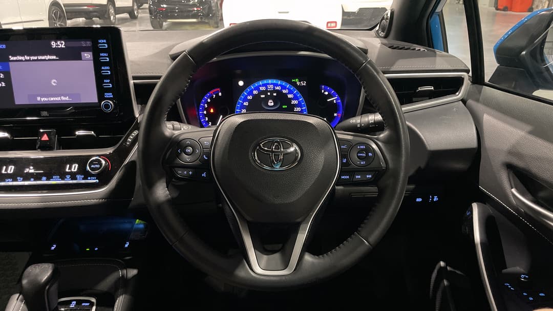 2021 Toyota Corolla Zr, Automatic, 46097 km, Steering Wheel Close-up