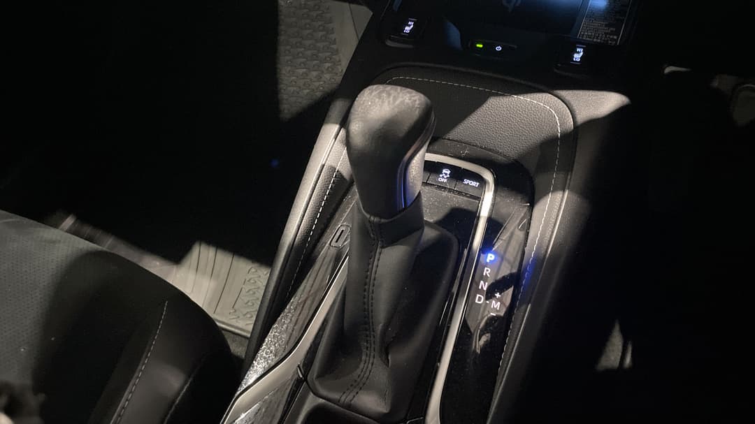 2021 Toyota Corolla Zr, Automatic, 46097 km, Gear Lever 