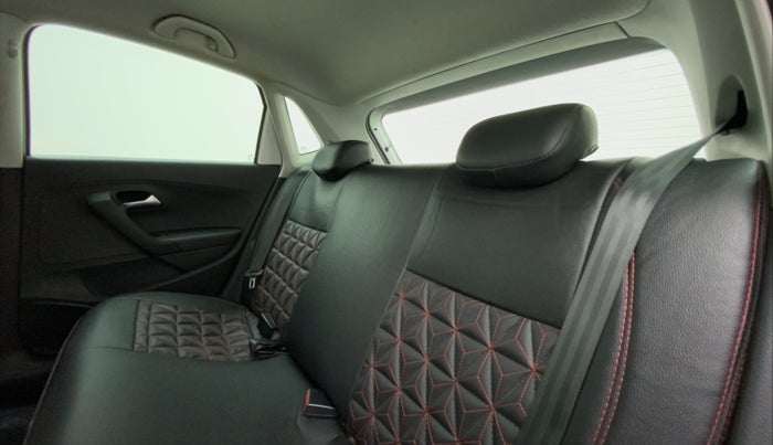 2020 Volkswagen Polo HIGHLINE PLUS 1.0 TSI MT, Petrol, Manual, 97,448 km, Right Side Rear Door Cabin