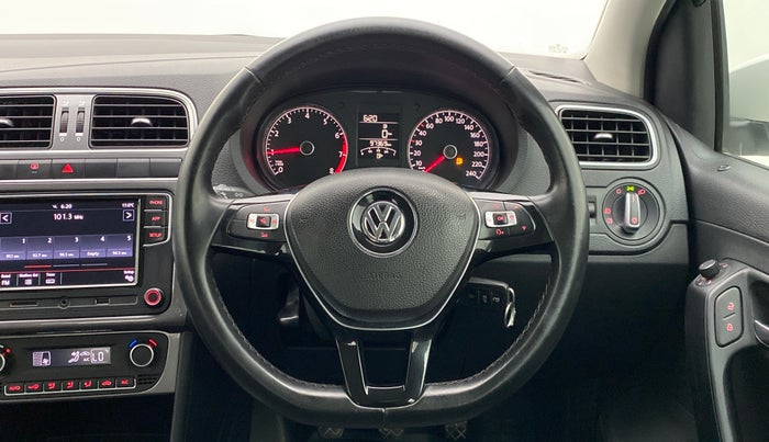 2020 Volkswagen Polo HIGHLINE PLUS 1.0 TSI MT, Petrol, Manual, 97,448 km, Steering Wheel Close Up