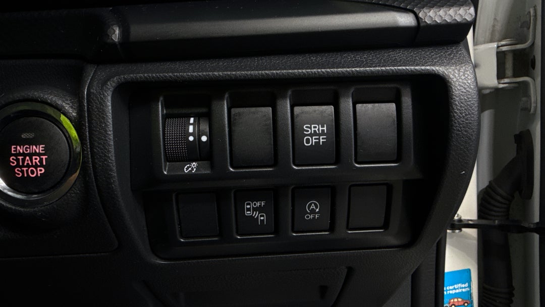 2024 Subaru Forester 2.5i (AWD), Automatic, 39202 km, Utility Switches/Buttons