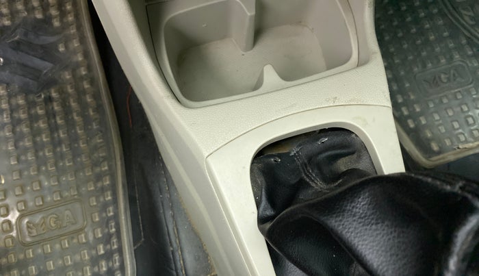 2019 Maruti Alto LXI CNG, CNG, Manual, 75,289 km, Gear lever - Boot Cover minor damage