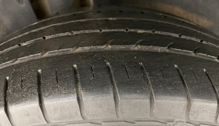 2019 MG HECTOR SHARP 2.0 DIESEL, Diesel, Manual, 30,490 km, Right Rear Tyre Tread