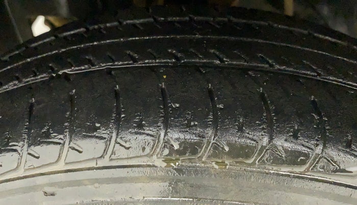 2018 Datsun Go Plus T, Petrol, Manual, 46,562 km, Left Front Tyre Tread