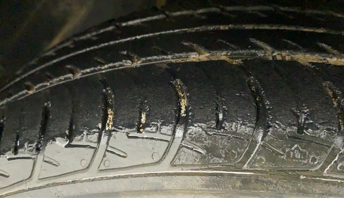 2018 Datsun Go Plus T, Petrol, Manual, 46,562 km, Right Front Tyre Tread