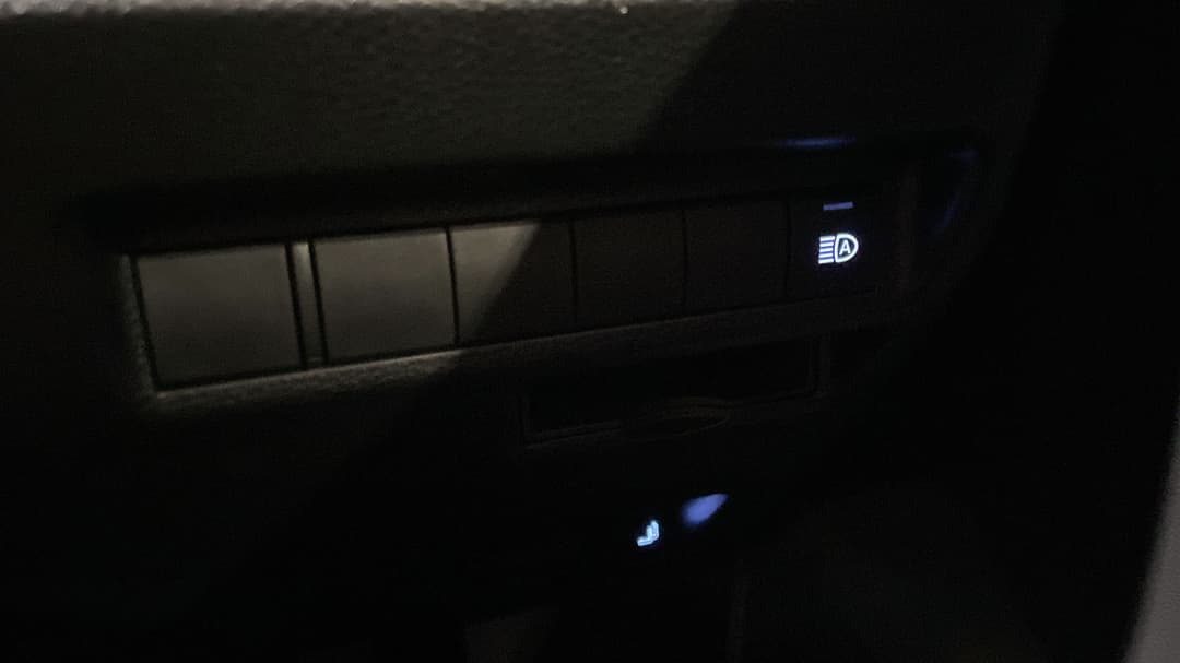 2022 Toyota RAV4 Gx (2WD) Hybrid, Automatic, 24671 km, Utility Switches/Buttons