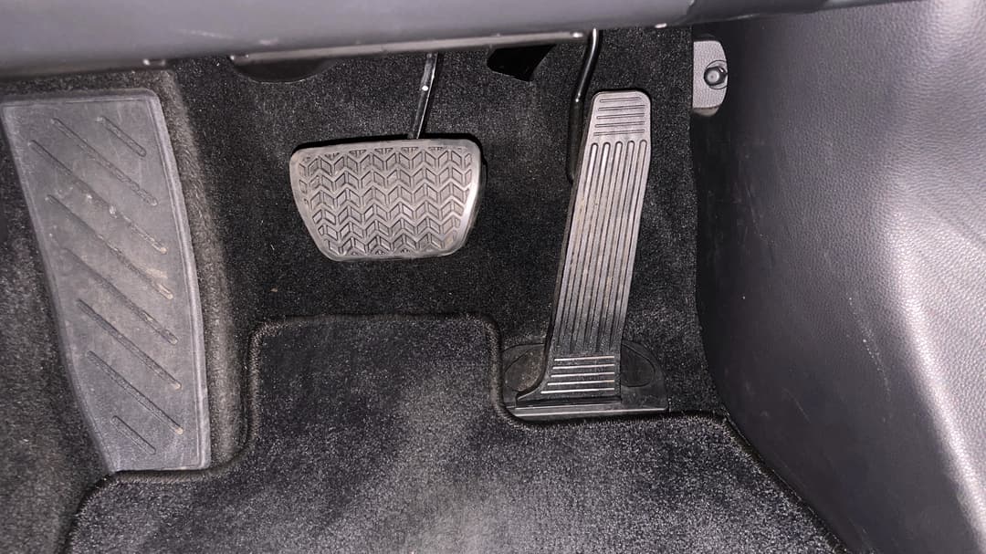 2022 Toyota RAV4 Gx (2WD) Hybrid, Automatic, 24671 km, Pedals and Footmat