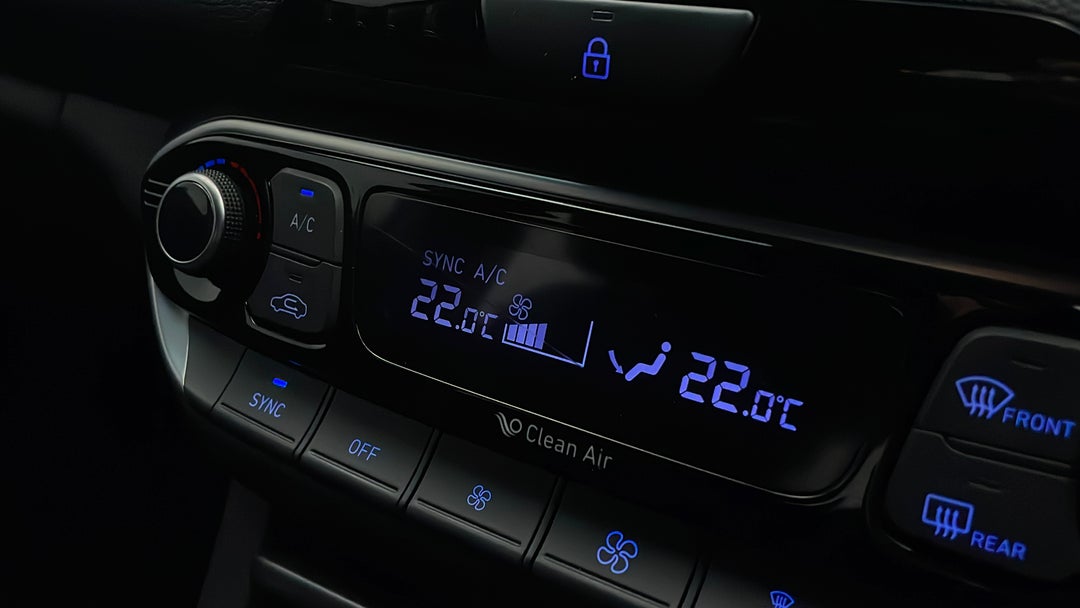 2020 Hyundai i30 N Line, Automatic, 19140 km, Dashboard Scratch