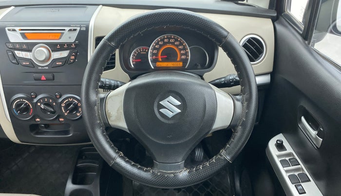 2016 Maruti Wagon R 1.0 VXI, Petrol, Manual, 46,563 km, Steering Wheel Close Up