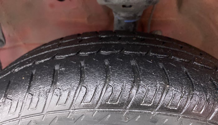 2016 Maruti Wagon R 1.0 VXI, Petrol, Manual, 46,563 km, Left Front Tyre Tread