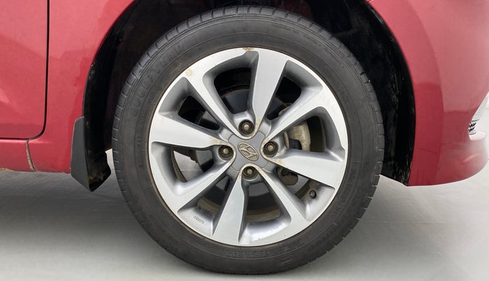 2017 Hyundai Elite i20 ASTA 1.2 DUAL TONE, Petrol, Manual, 38,685 km, Right Front Wheel