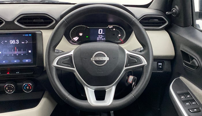 2022 Nissan MAGNITE XE 1.0 MT, Petrol, Manual, 4,321 km, Steering Wheel Close Up