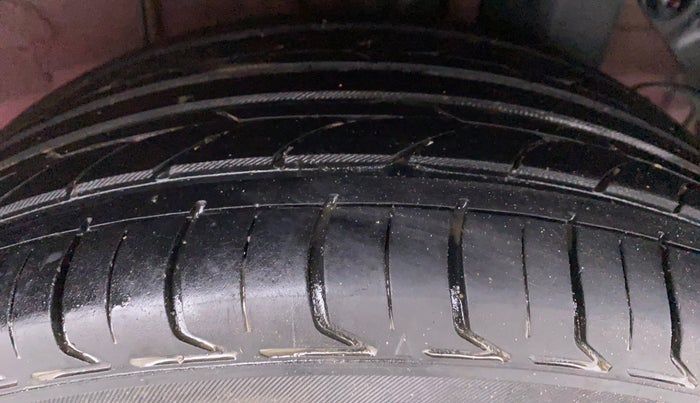 2018 Hyundai Elite i20 1.4 CRDI ASTA (O), Diesel, Manual, 51,428 km, Left Rear Tyre Tread