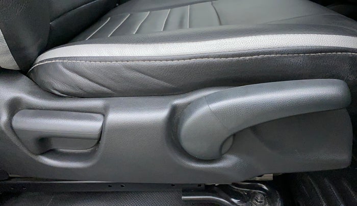 2016 Honda Jazz VX  1.2, Petrol, Manual, 32,078 km, Driver Side Adjustment Panel