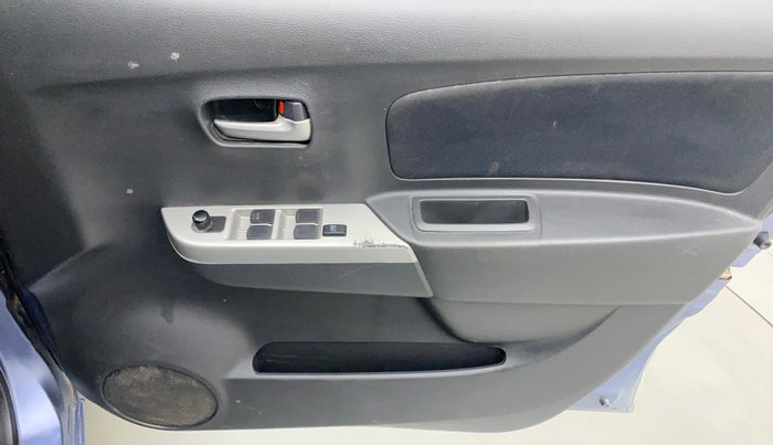 2011 Maruti Wagon R 1.0 VXI, Petrol, Manual, 45,591 km, Driver Side Door Panels Control