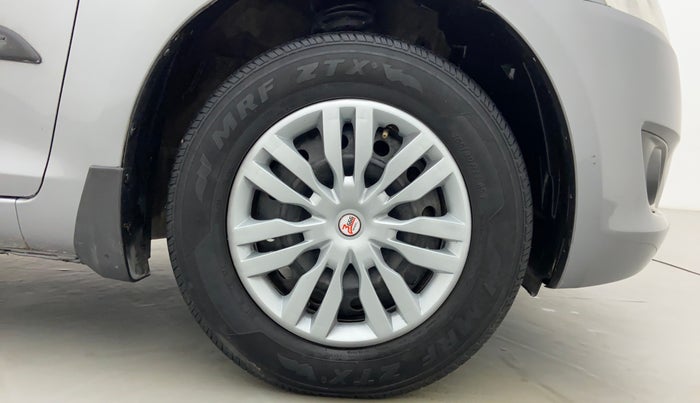 2012 Maruti Swift VDI, Diesel, Manual, 95,549 km, Right Front Wheel