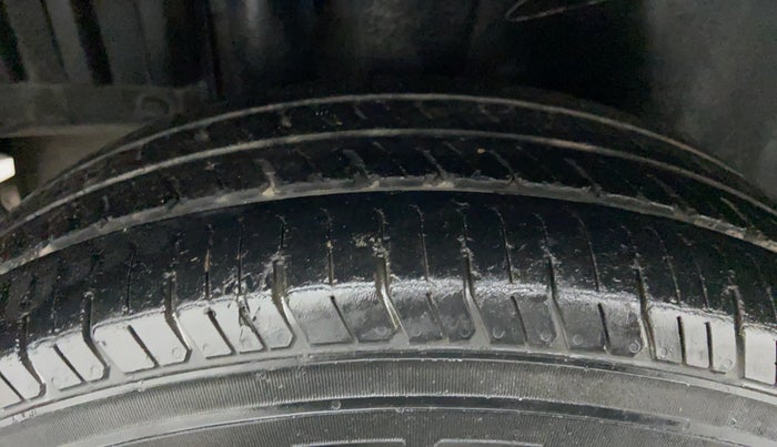 2012 Maruti Swift VDI, Diesel, Manual, 95,549 km, Right Rear Tyre Tread