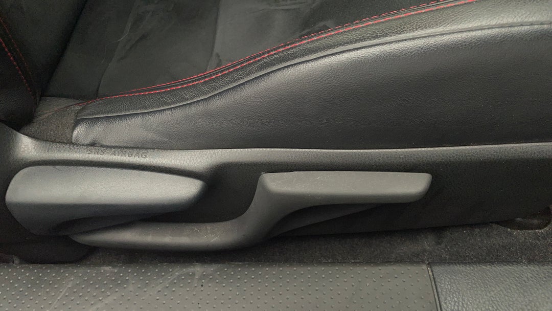 2014 Toyota 86 Gts, Manual, 110213 km, Drivers Side Adjustment Panel