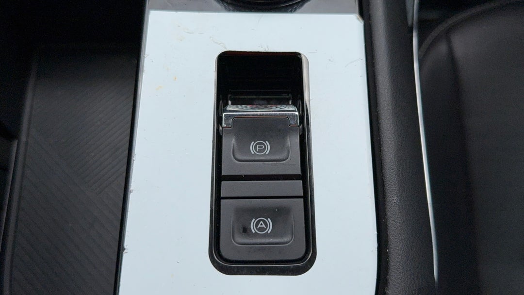 2024 GWM Haval H6 Ultra Hybrid, Automatic, 24379 km, Handbrake