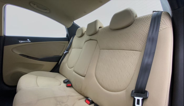 2013 Hyundai Verna FLUIDIC 1.6 SX VTVT, Petrol, Manual, 52,704 km, Right Side Rear Door Cabin
