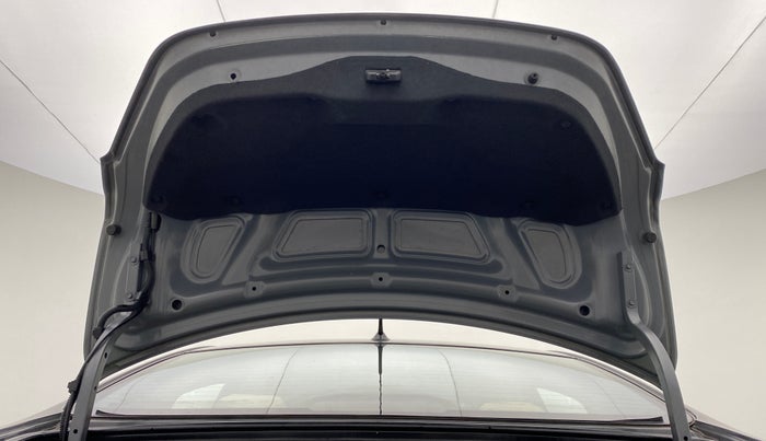 2013 Hyundai Verna FLUIDIC 1.6 SX VTVT, Petrol, Manual, 52,704 km, Boot Door Open