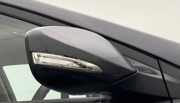2013 Hyundai Verna FLUIDIC 1.6 SX VTVT, Petrol, Manual, 52,704 km, Right rear-view mirror - Cover has minor damage
