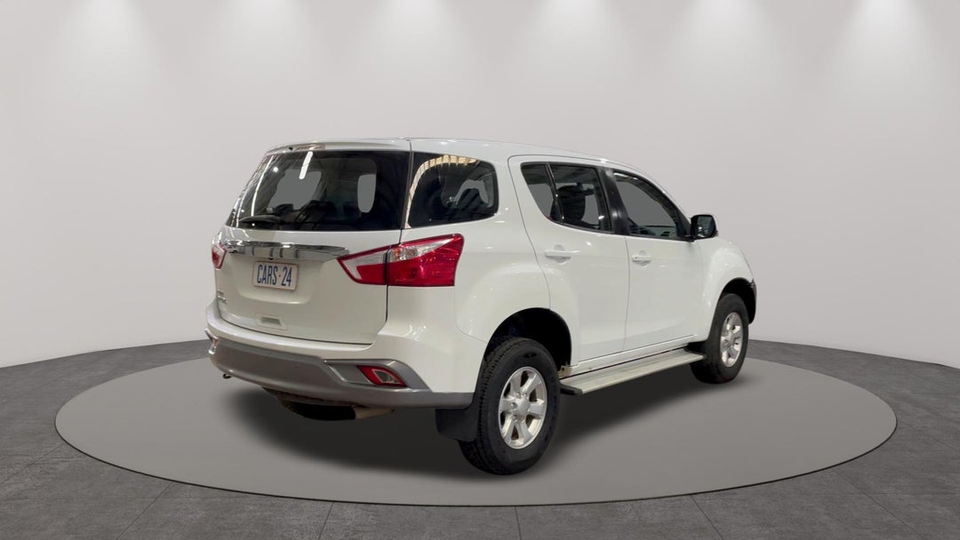 Right Back Diagonal (45- Degree) View