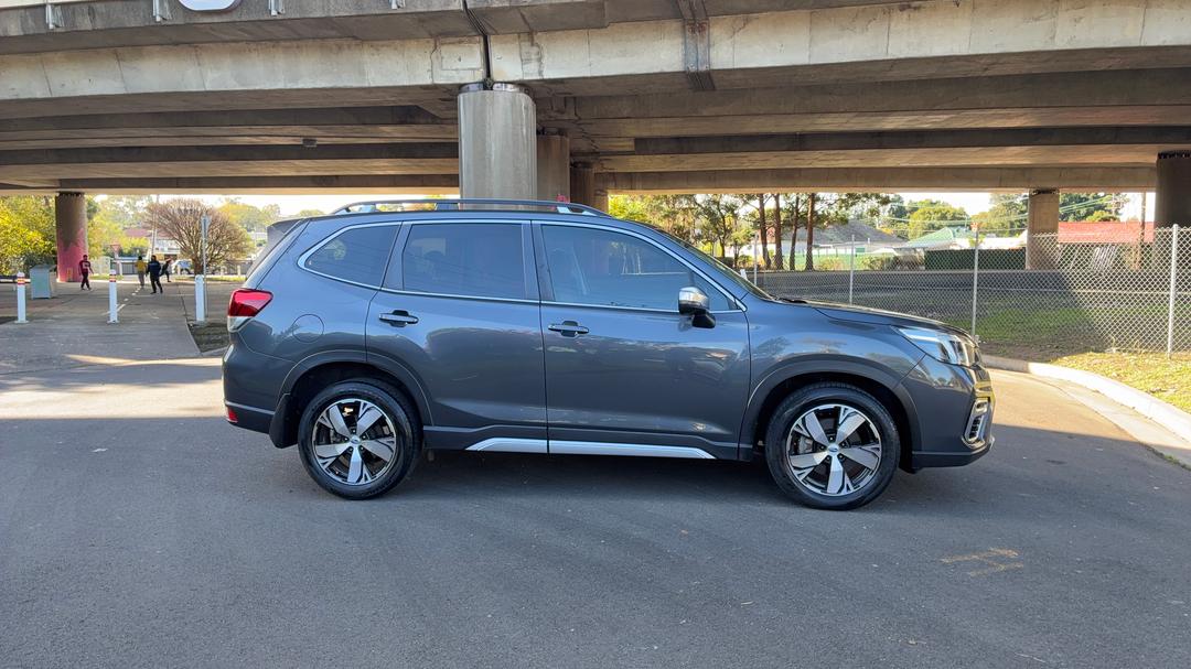 2021 Subaru Forester 2.5i-s (awd), Automatic, 26560 km, Right Side View
