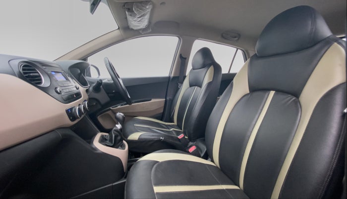 2016 Hyundai Grand i10 ASTA 1.2 (O) VTVT, Petrol, Manual, 36,906 km, Right Side Front Door Cabin View
