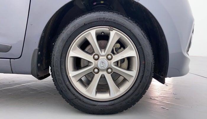 2016 Hyundai Grand i10 ASTA 1.2 (O) VTVT, Petrol, Manual, 36,906 km, Right Front Tyre