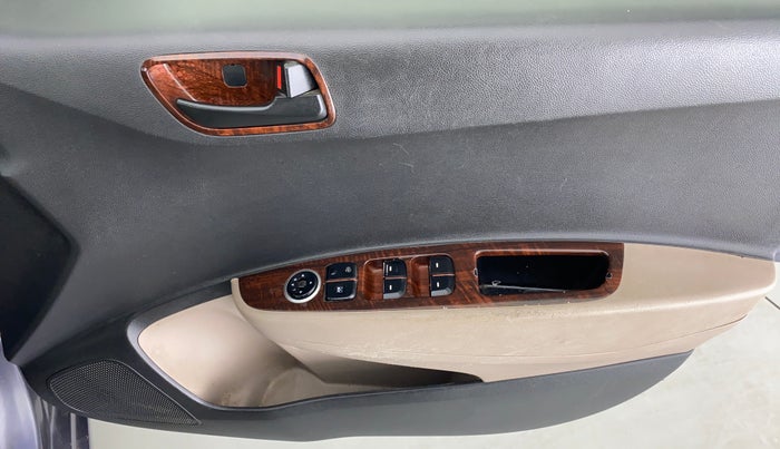 2016 Hyundai Grand i10 Magna 1.2 AT  VTVT, Petrol, Automatic, 93,624 km, Driver Side Door Panels Control