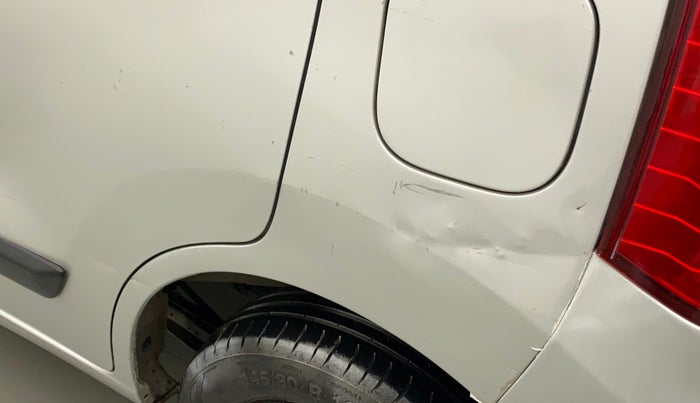 2017 Maruti Wagon R 1.0 LXI, Petrol, Manual, 79,416 km, Left quarter panel - Minor scratches