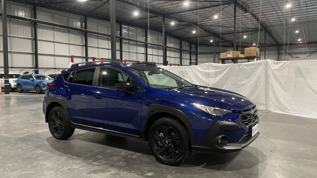 2024 Subaru Crosstrek AWD 2.0l, Automatic, 20760 km, Right Front Diagonal (45- Degree) View