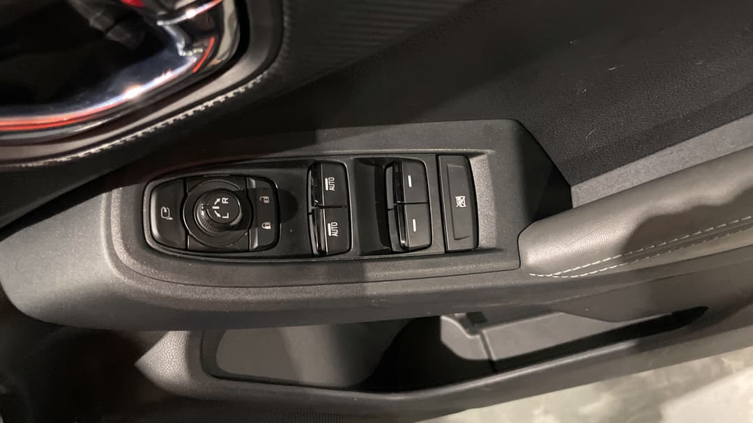2024 Subaru Crosstrek AWD 2.0l, Automatic, 20760 km, Drivers Side Door Panel Controls