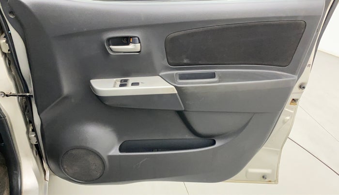 2011 Maruti Wagon R 1.0 LXI CNG, CNG, Manual, 49,855 km, Driver Side Door Panels Control