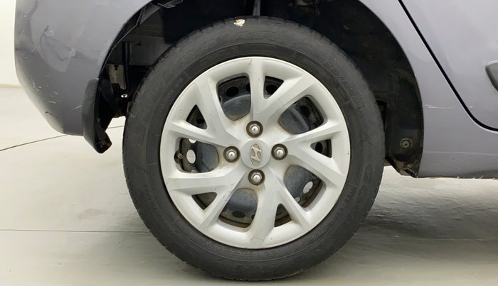 2019 Hyundai Grand i10 MAGNA AT 1.2 KAPPA VTVT, Petrol, Automatic, 52,929 km, Right Rear Wheel