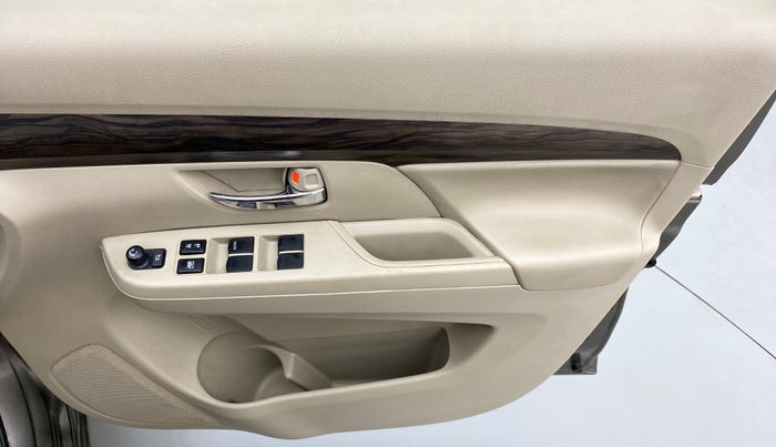 2019 Maruti Ertiga ZXI SMART HYBRID AT, Petrol, Automatic, 34,752 km, Driver Side Door Panels Control