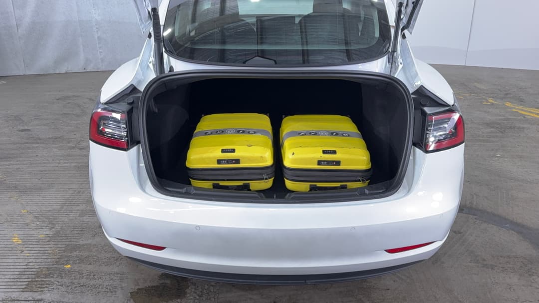 2022 Tesla Model 3 Rear-wheel Drive, Automatic, 81921 km, Boot Inside View with Luggage