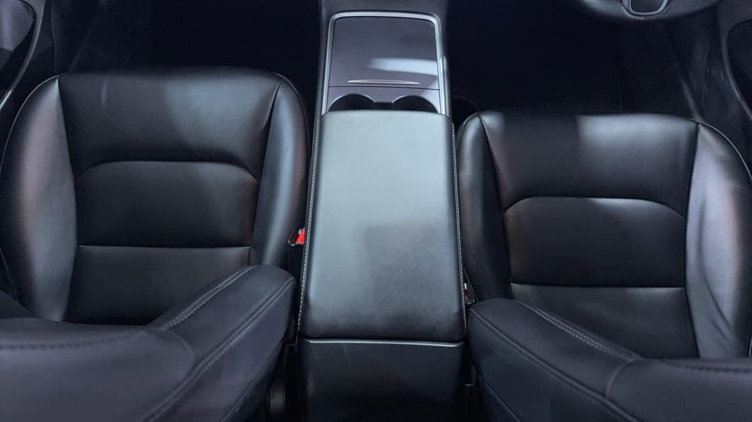 2022 Tesla Model 3 Rear-wheel Drive, Automatic, 81921 km, Center Console