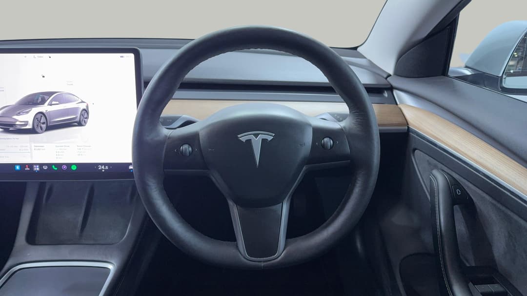 2022 Tesla Model 3 Rear-wheel Drive, Automatic, 81921 km, Steering Wheel Close-up