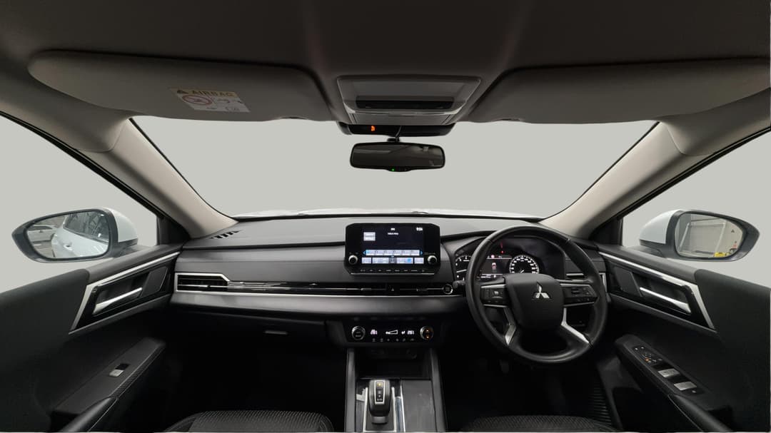 2024 Mitsubishi Outlander Ls 7 Seat (2WD), Automatic, 60619 km, Dashboard View