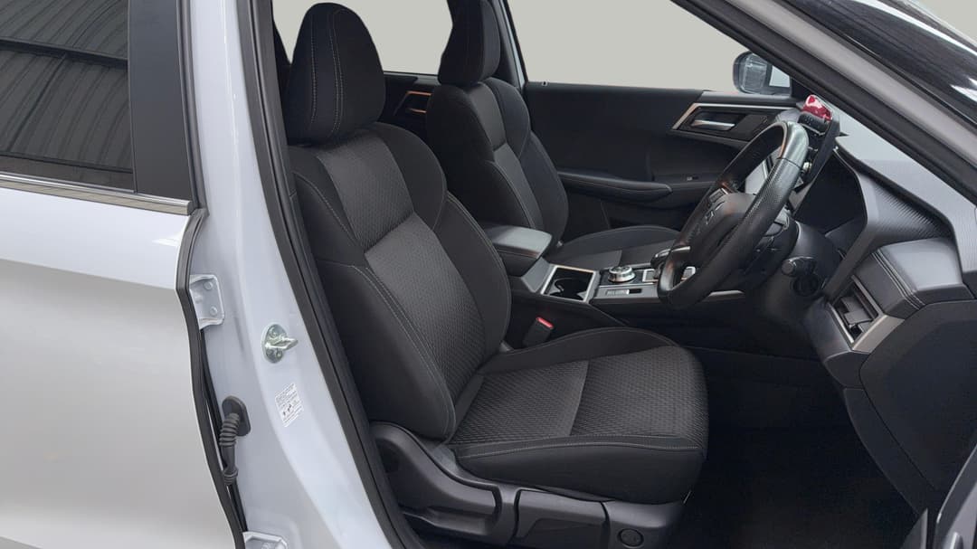 2024 Mitsubishi Outlander Ls 7 Seat (2WD), Automatic, 60619 km, Right Side Front Door Cabin View