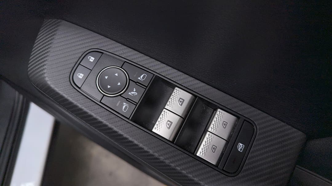 2024 Mitsubishi Outlander Ls 7 Seat (2WD), Automatic, 60619 km, Drivers Side Door Panel Controls