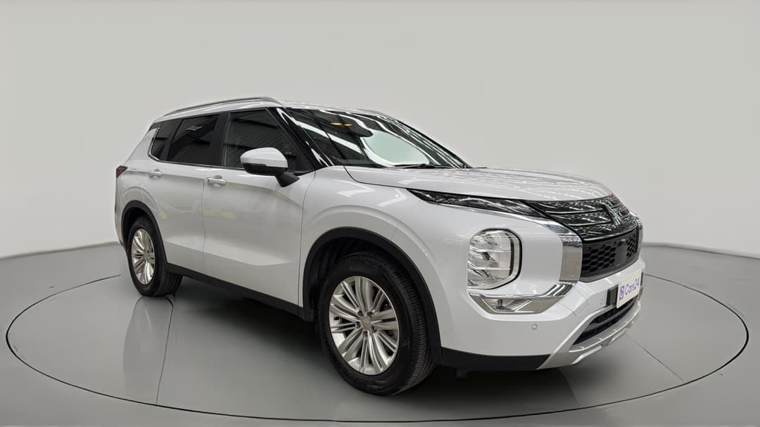 2024 Mitsubishi Outlander Ls 7 Seat (2WD), Automatic, 60619 km, Right Front Diagonal (45- Degree) View